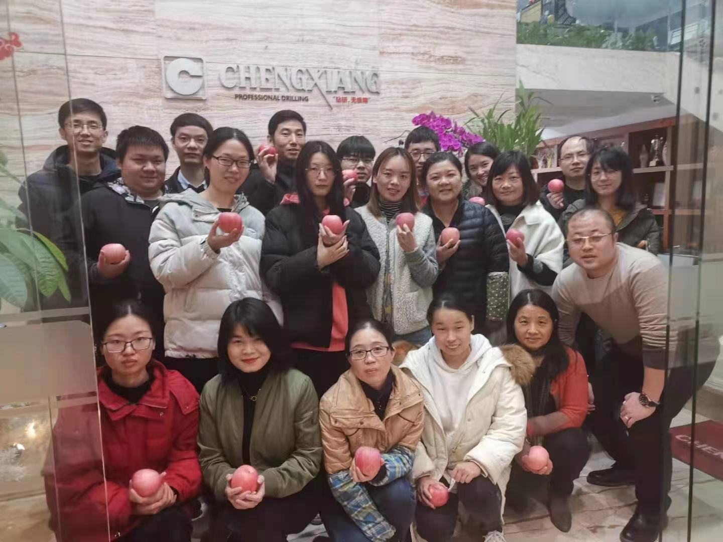 風勁帆滿圖新志，砥礪奮進正此時